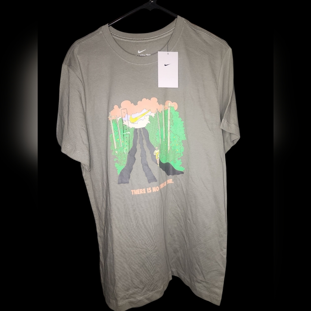 Nike Men's Graphic Tee - Army Green Running Tee Size Large NWT